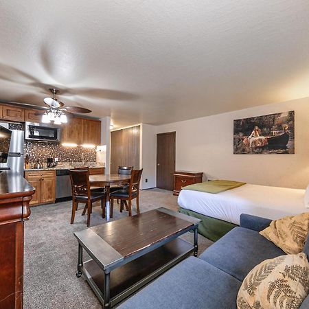 Cozy Studio W/Kitchenette Easily Accessible #113 At Donner Lake Village Truckee Eksteriør billede